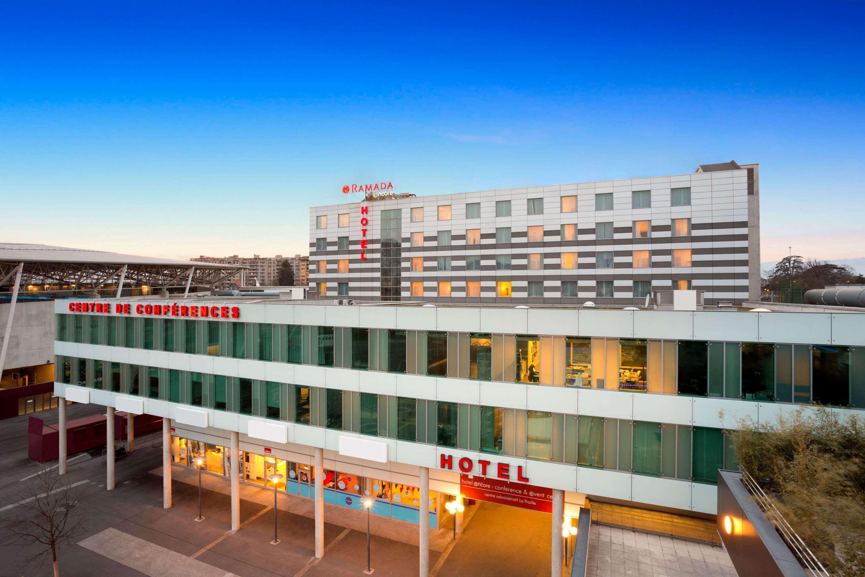 Ramada Encore By Wyndham Geneva Carouge Exteriör bild
