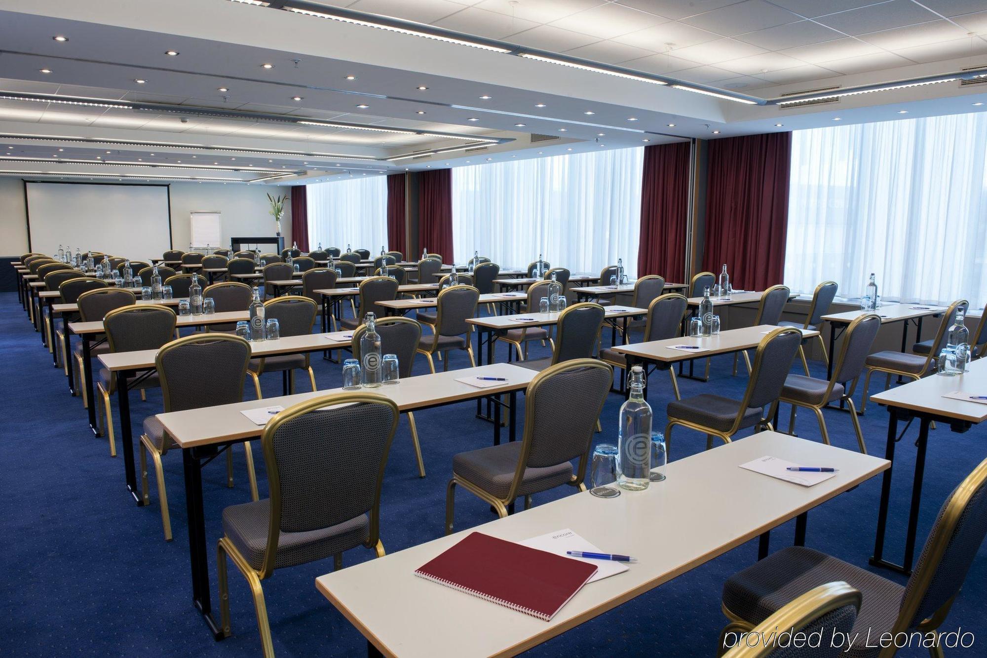 Ramada Encore By Wyndham Geneva Carouge Exteriör bild