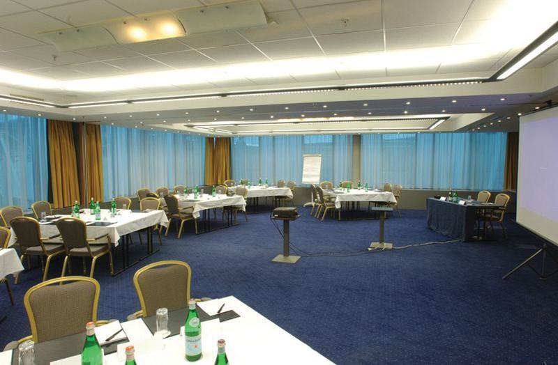 Ramada Encore By Wyndham Geneva Carouge Exteriör bild