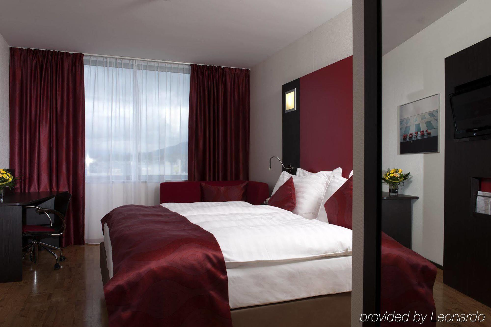 Ramada Encore By Wyndham Geneva Carouge Exteriör bild